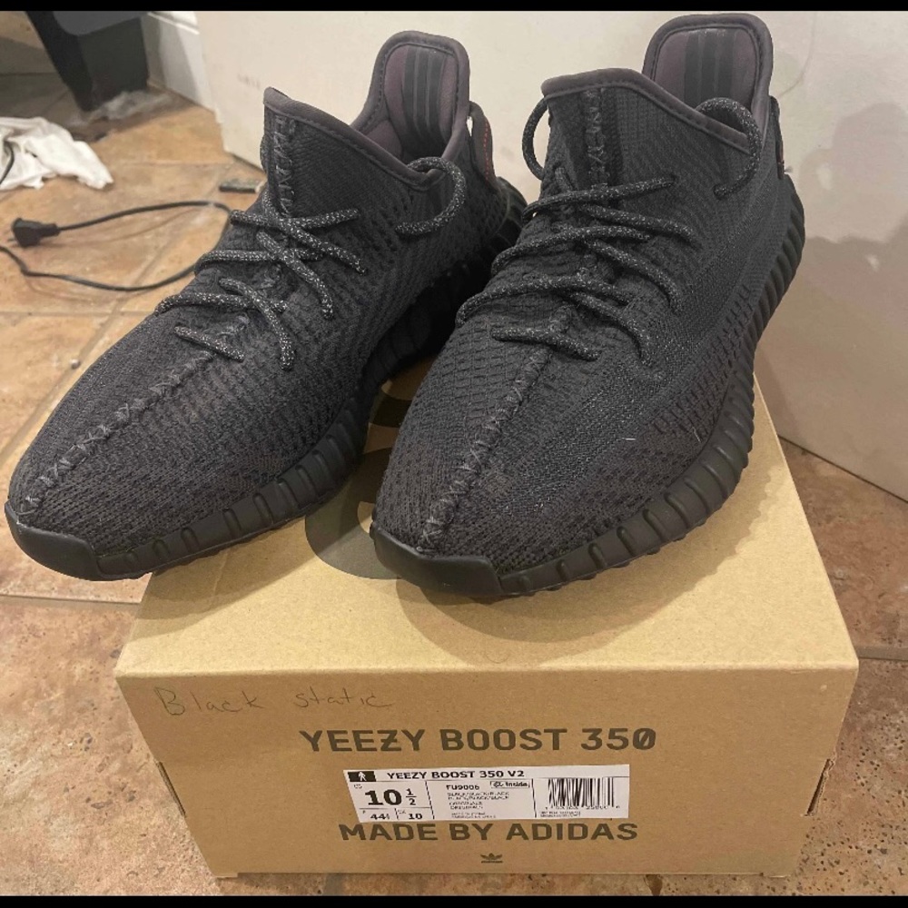 Yeezy boost V2 black non reflective